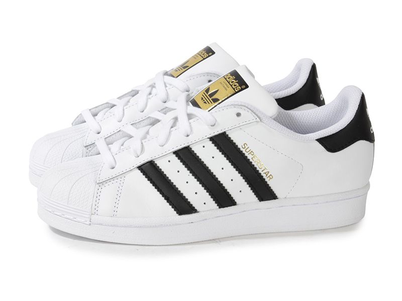  Adidas Superstar