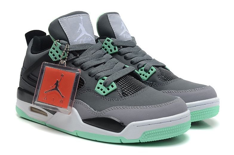  Nike Air Jordan 4 Retro