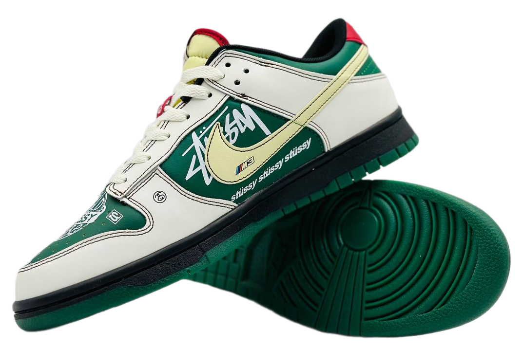 Nike SB Dunk Low Stussy