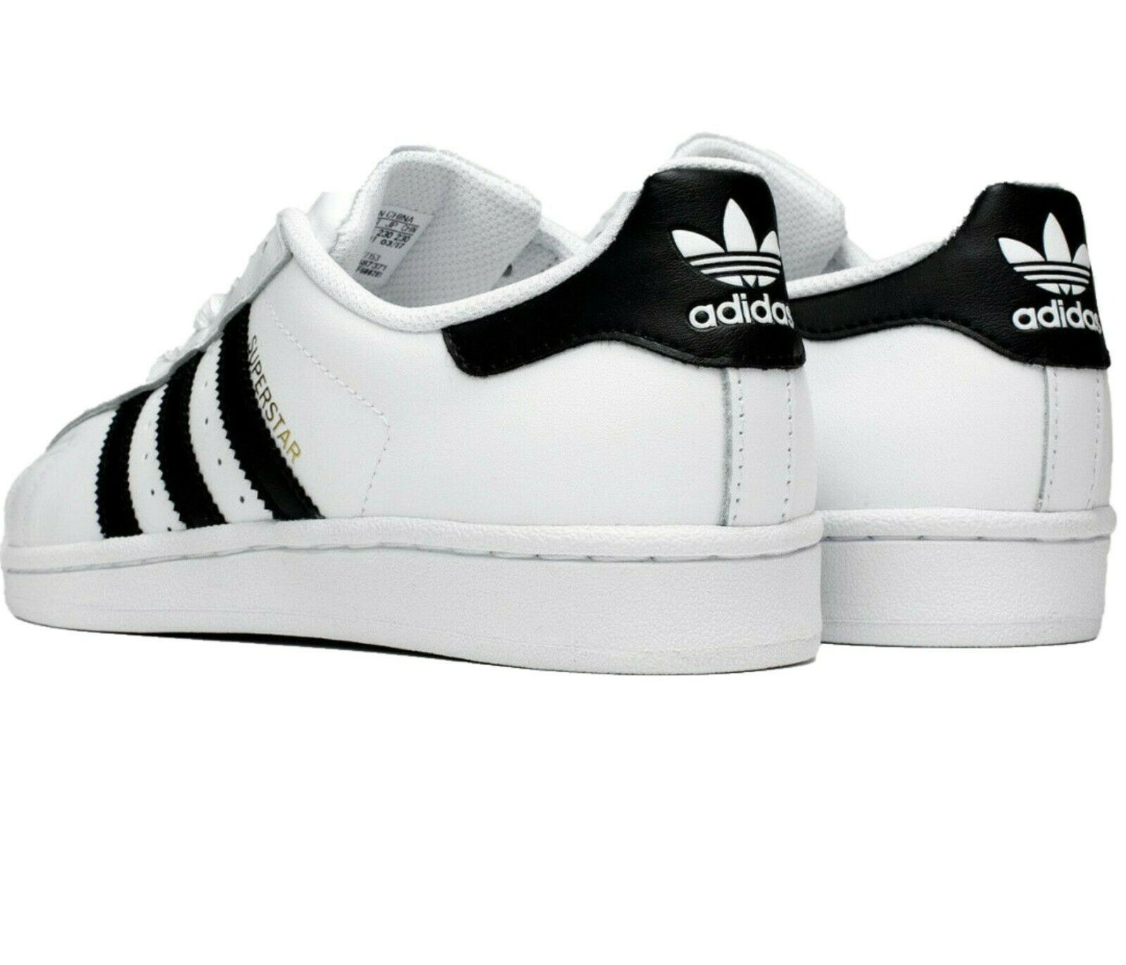  Adidas Superstar